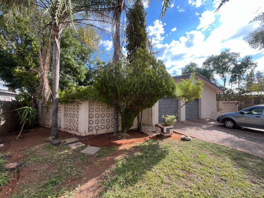 3 Bedroom Property for Sale in Flora Park Northern Cape